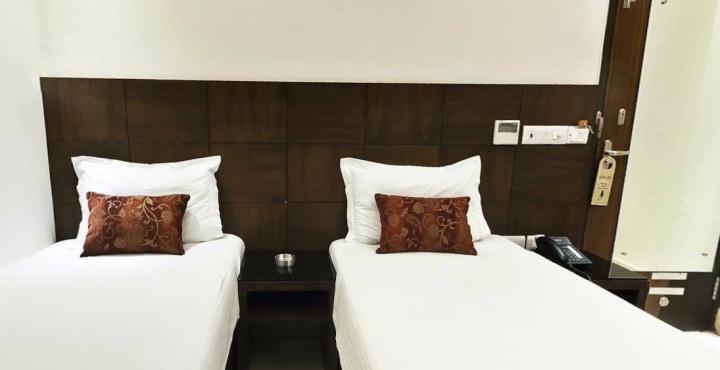 Fabhotel Marble Arch Karol Bagh Delhi  Exterior photo