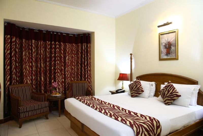 Fabhotel Marble Arch Karol Bagh Delhi  Exterior photo