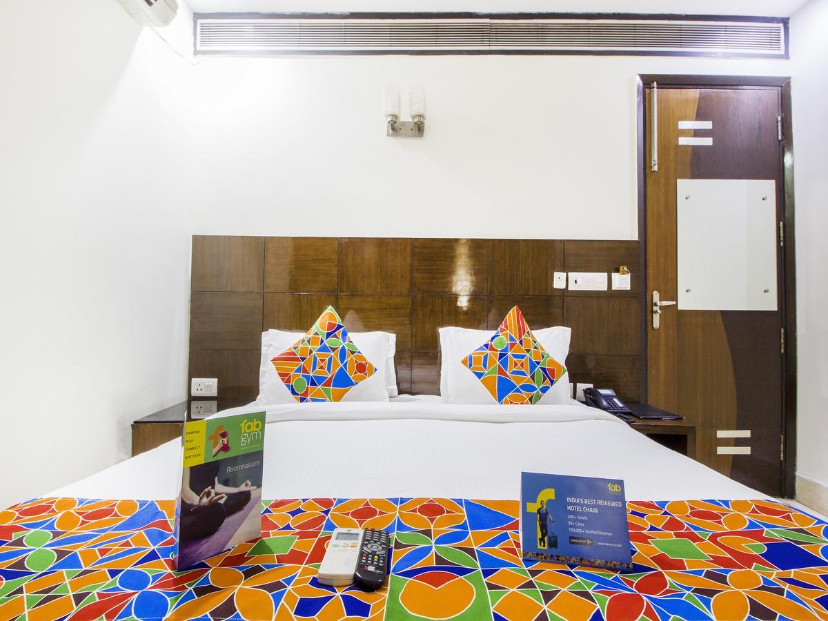 Fabhotel Marble Arch Karol Bagh Delhi  Exterior photo