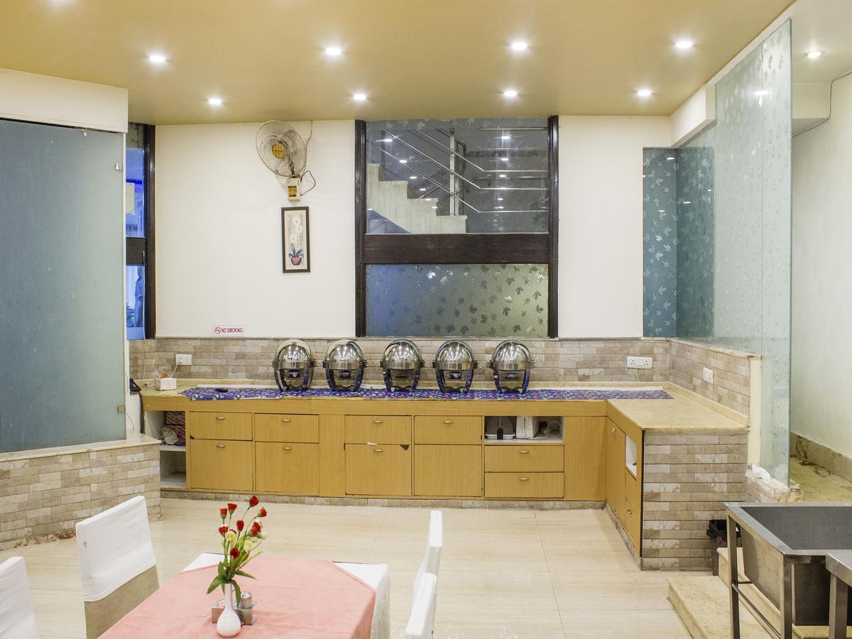 Fabhotel Marble Arch Karol Bagh Delhi  Exterior photo