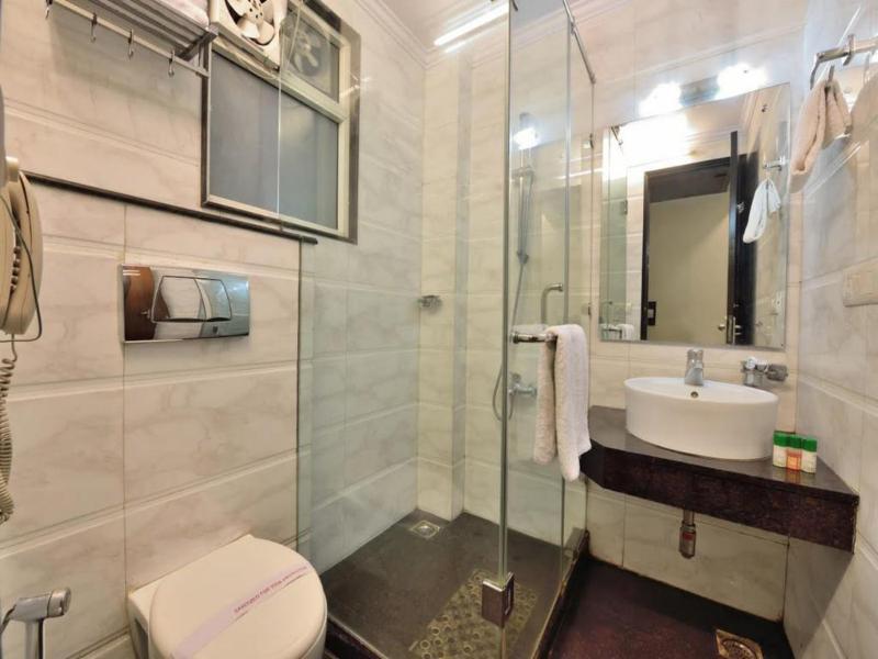 Fabhotel Marble Arch Karol Bagh Delhi  Exterior photo